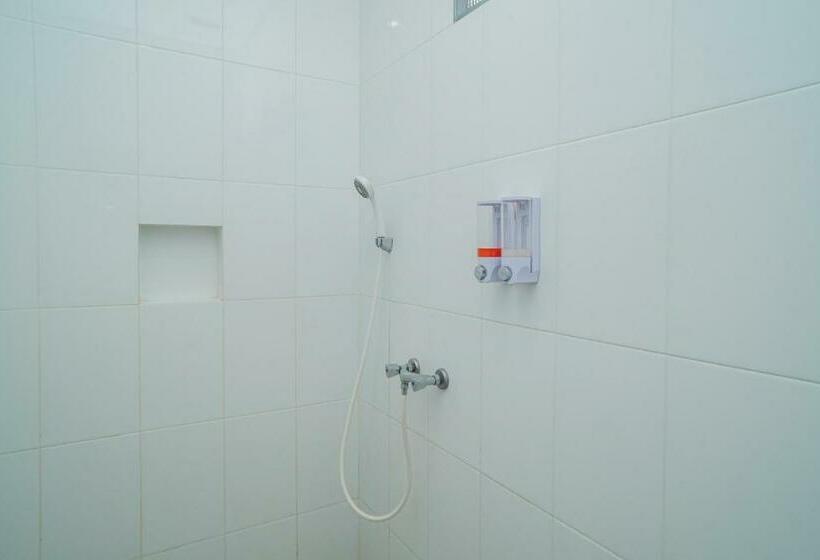 Cameră Deluxe, Urbanview Hotel Bubusini Batu By Reddoorz