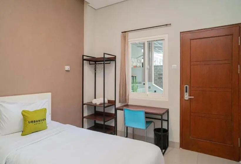 エコノミールーム, Urbanview Hotel Bubusini Batu By Reddoorz