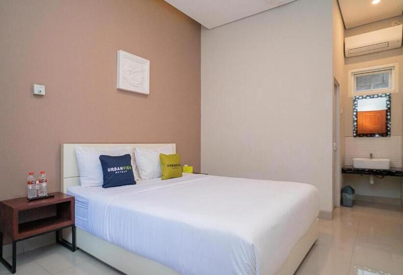 اتاق اکونومی, Urbanview Hotel Bubusini Batu By Reddoorz