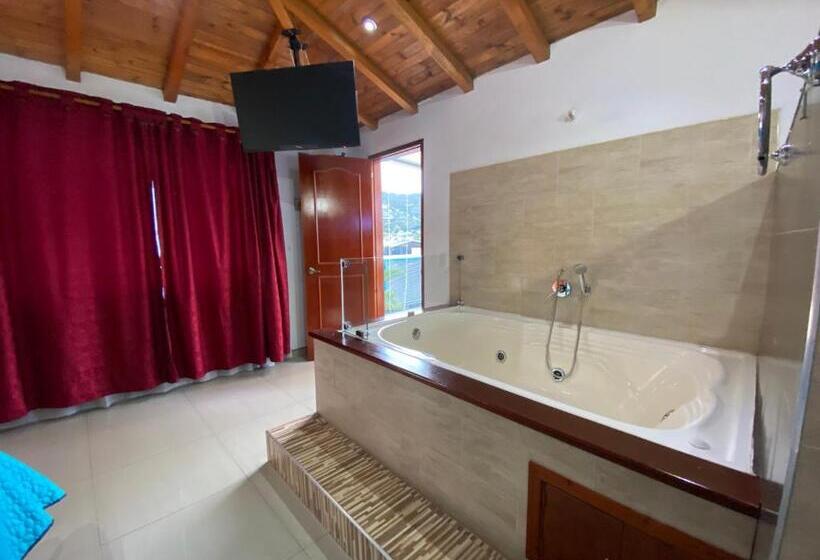 Номер Стандарт с Гидромассажем, Las Palmeras Gachancipa