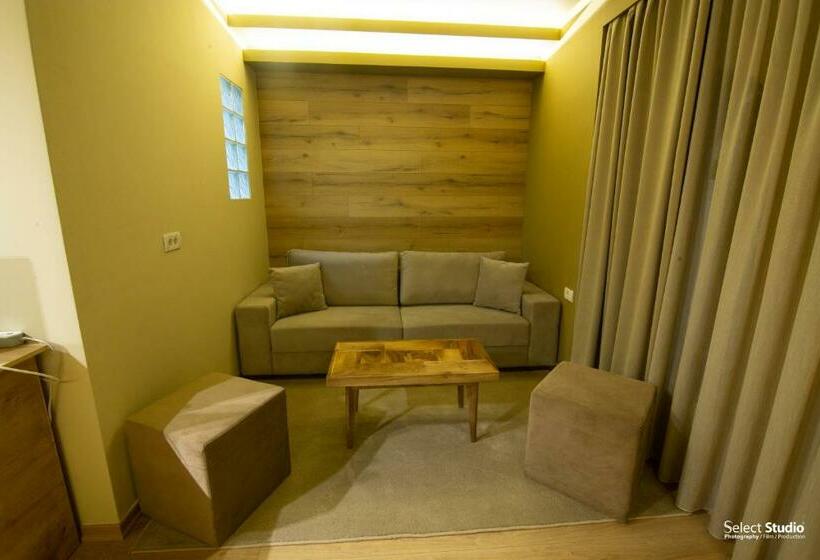 اتاق لوکس, Sahati Hotel & Restaurant