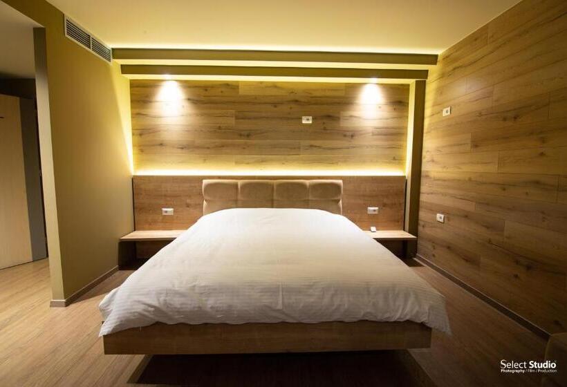 اتاق لوکس, Sahati Hotel & Restaurant