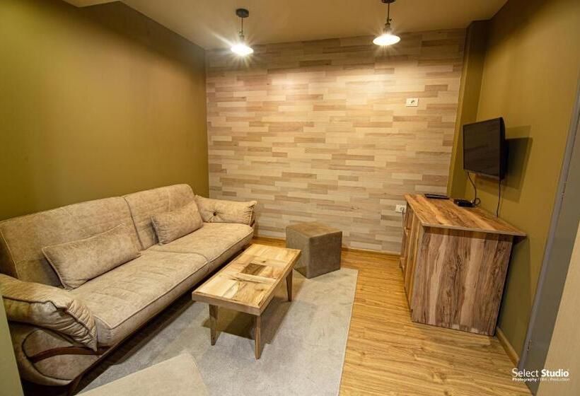 اتاق کلاسیک چهارنفره, Sahati Hotel & Restaurant