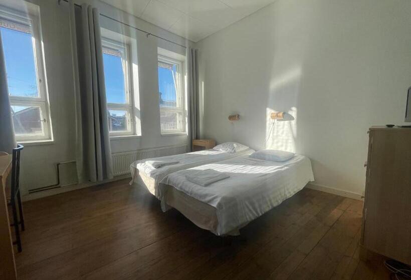 带共用浴室的标准房间, Jugend Boutique Guesthome