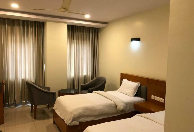 חדר דלוקס, Leela Pavilion