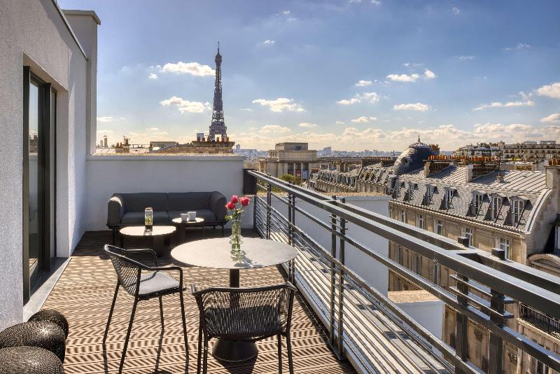 Junior Suite met Uitzicht, Canopy by Hilton Paris Eiffel Tower