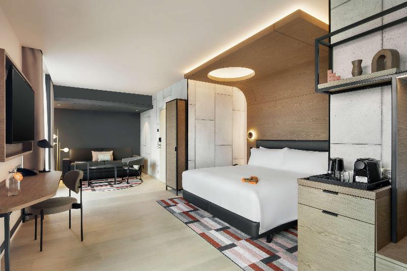 Junior Suite met Uitzicht, Canopy by Hilton Paris Eiffel Tower