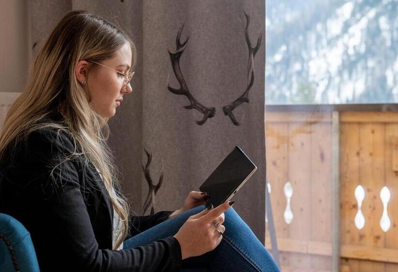 带阳台的高级房间, Fokus