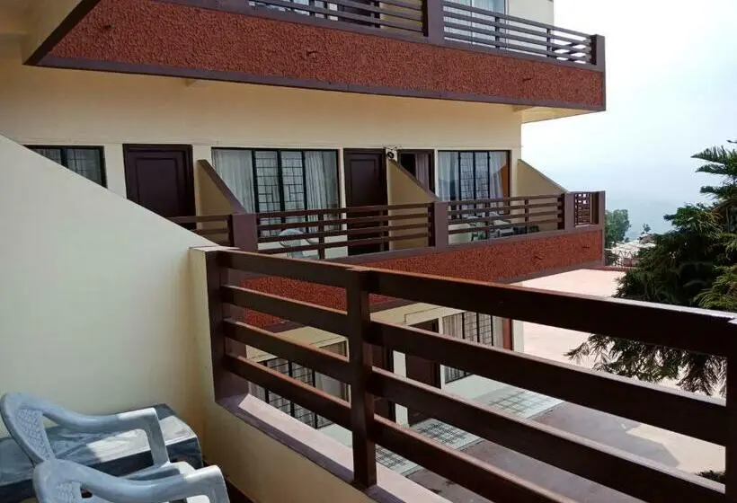 Chambre Standard, Shikhar & Restaurant