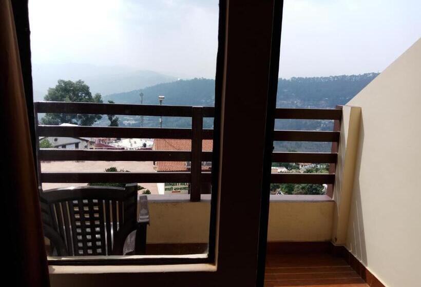 Номер Deluxe, Shikhar & Restaurant