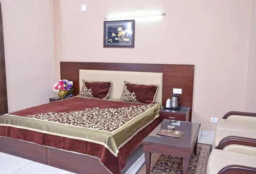 Chambre Standard avec Balcon, Shikhar & Restaurant