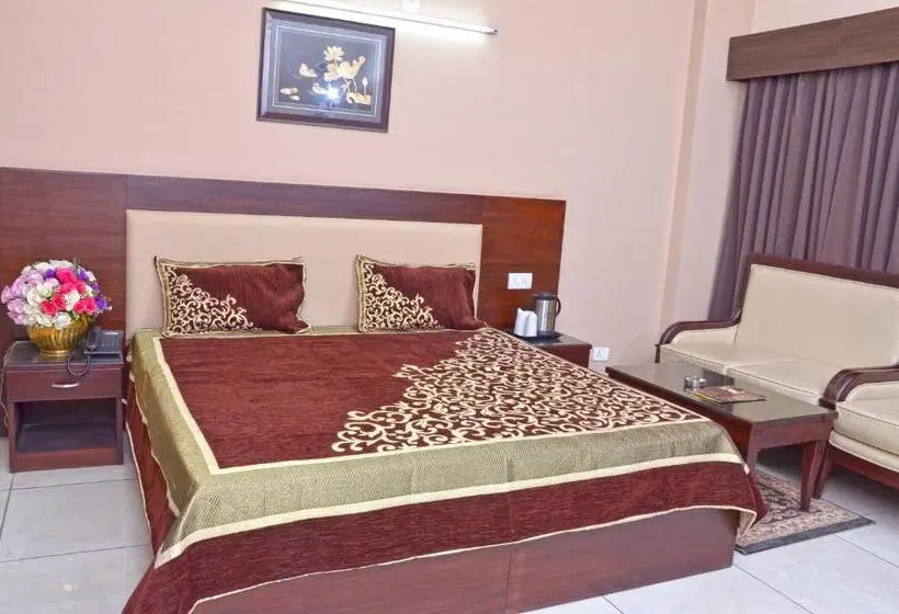 Chambre Standard avec Balcon, Shikhar & Restaurant