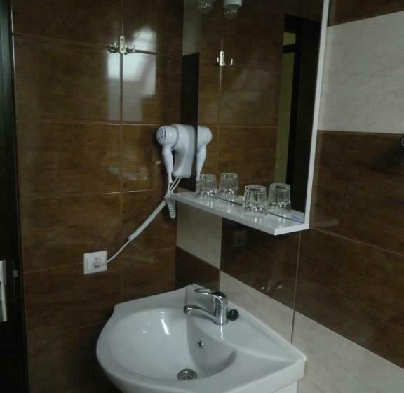 סוויטת 2 חדרי שינה, Pensiunea Casa Cu Flori