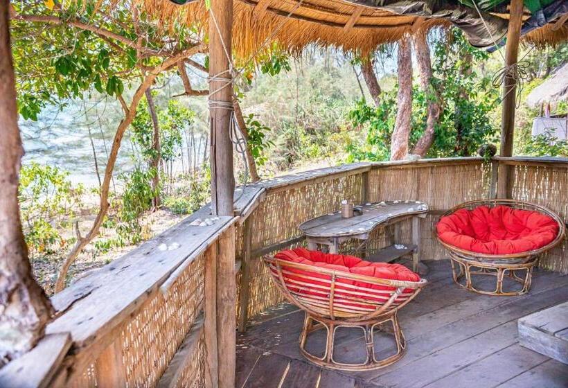 デラックスバンガロー, Kactus Eco Resort & Wellness On Kohtakiev Island