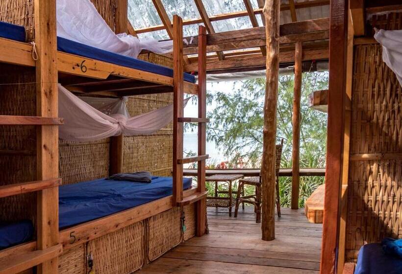 سرير فى غرفة مشتركه, Kactus Eco Resort & Wellness On Kohtakiev Island