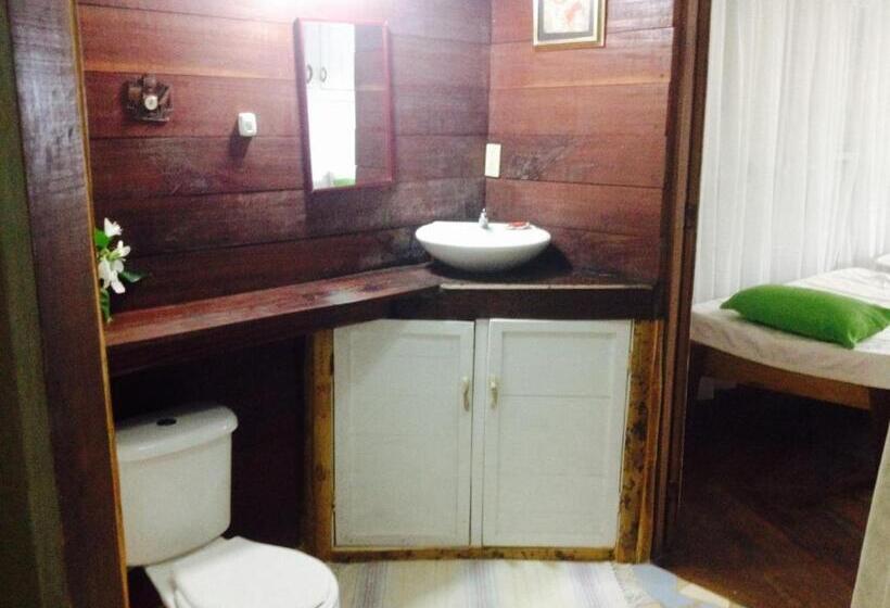 Chambre Deluxe Vue Mer avec Balcon, The Hill B&b