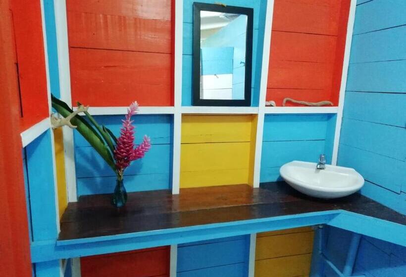 带海景的标准房, The Hill B&b