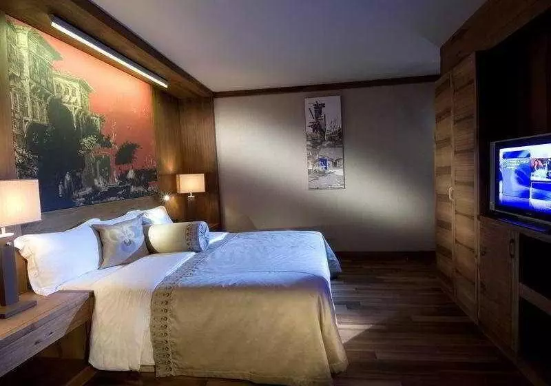 スーペリアールーム, Gloria Serenity Resort