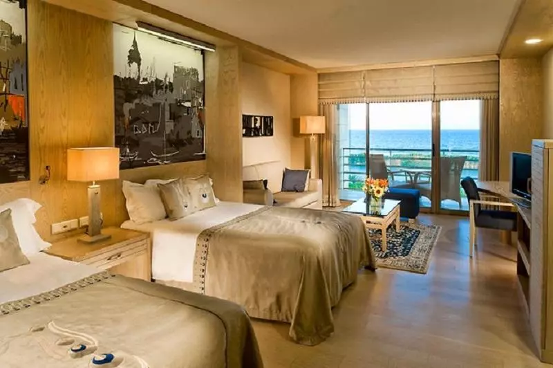 スーペリアールーム, Gloria Serenity Resort