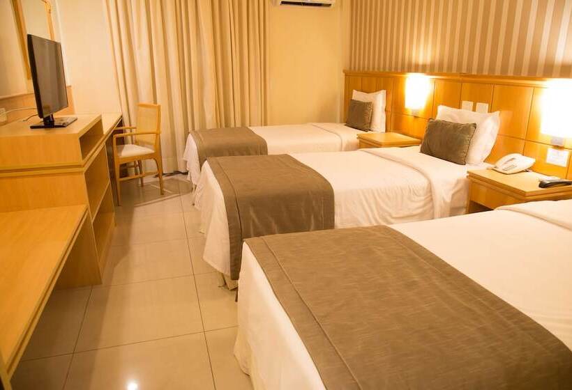 スタンダードトリプルルーム, Astoria Palace