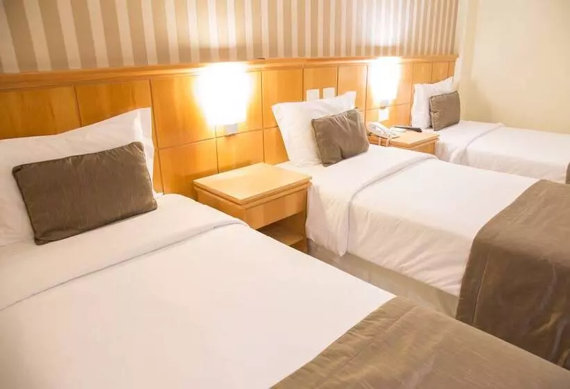 Standard Kolmen Hengen Huone, Astoria Palace