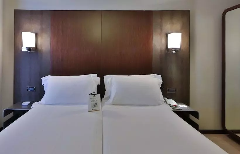 اتاق استاندارد, Best Western Hotel Goldenmile Milan