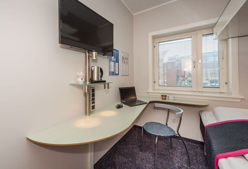 חדר אקונומי, Cabinn Odense