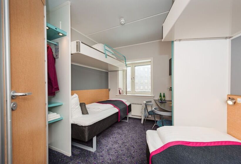 חדר משפחתי, Cabinn Odense