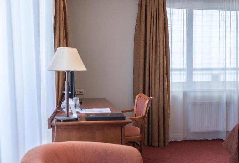 Номер Стандарт, Daugirdas Old City