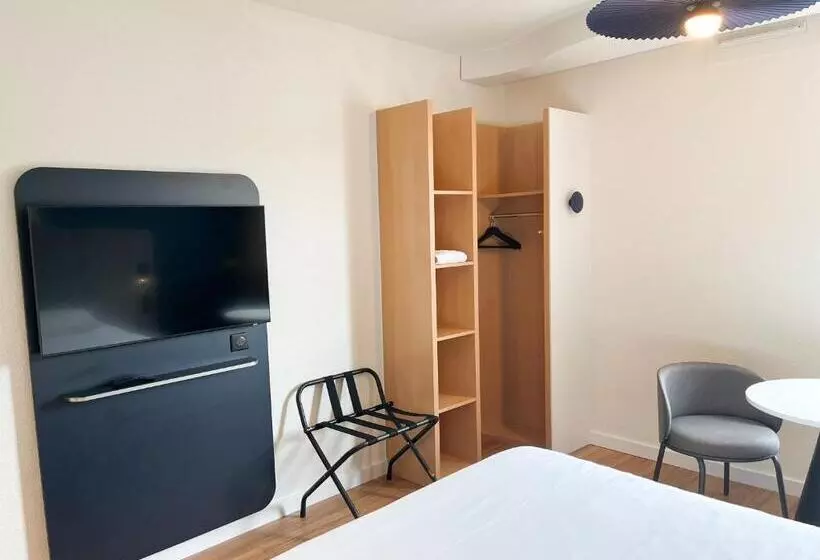 スタンダードルーム, Ibis Martigues Centre