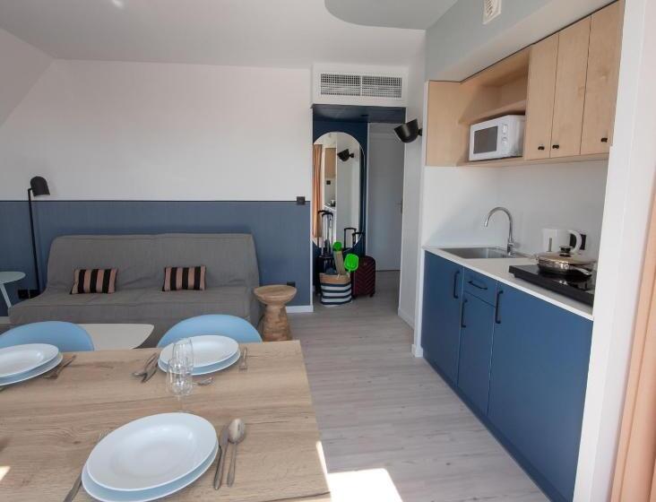 Апартаменты 1 Спальня Вид на Сад, Ibis Styles Deauville Villers Plage