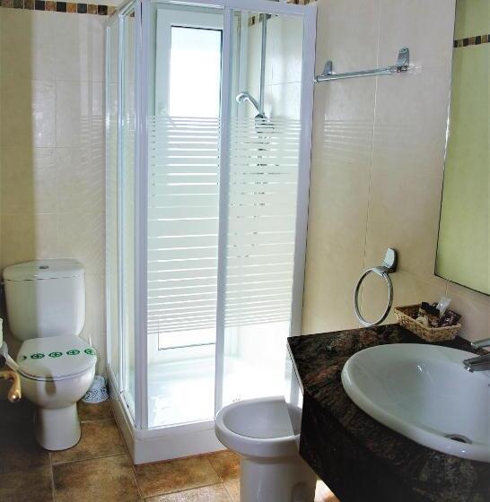 غرفة قياسية مزوَّدة بشُرفة, La Muntanya