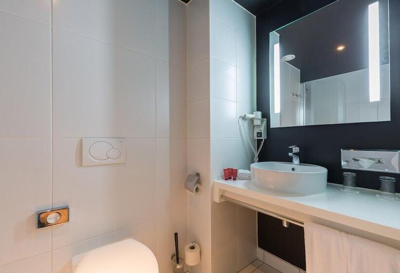 Семейный Номер, Leonardo Hotel Almere City Center