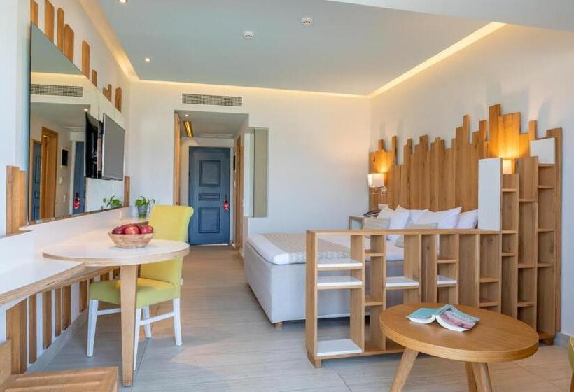 주니어 스위트 바다 전망, Lyttos Beach