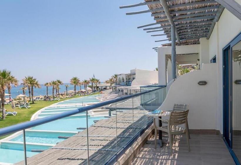 Полулюкс Вид на Море, Lyttos Beach