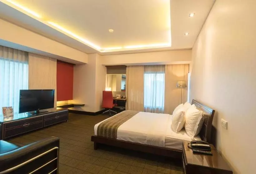 سوییت, Manhattan Hotel Jakarta