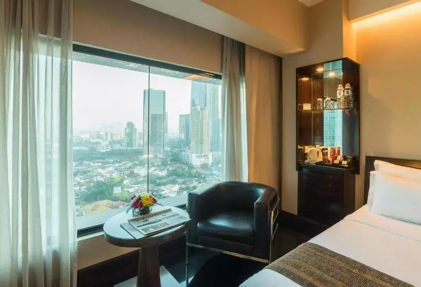 اتاق استاندارد سه نفره, Manhattan Hotel Jakarta