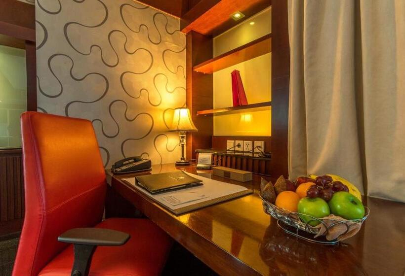 スイート, Manhattan Hotel Jakarta