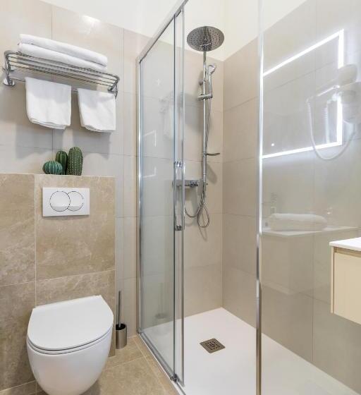 جناح جونيور, Mondo