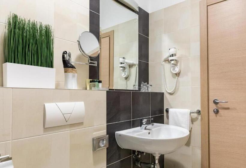 غرفة قياسية, Mondo