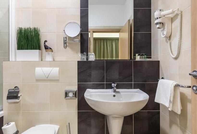 غرفة قياسية, Mondo