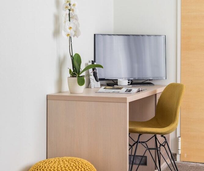 غرفة عائلية, Mondo