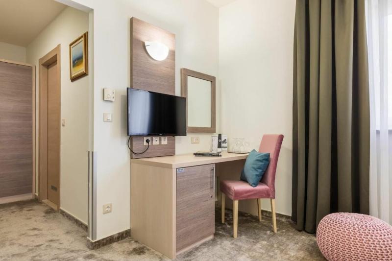 غرفة قياسية, Mondo