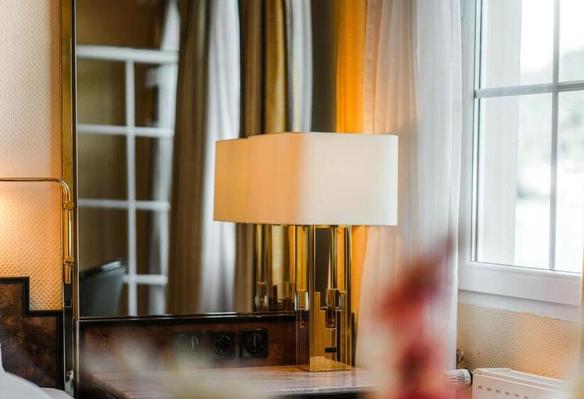 트리플 스탠다드 전망룸, Rheinfels