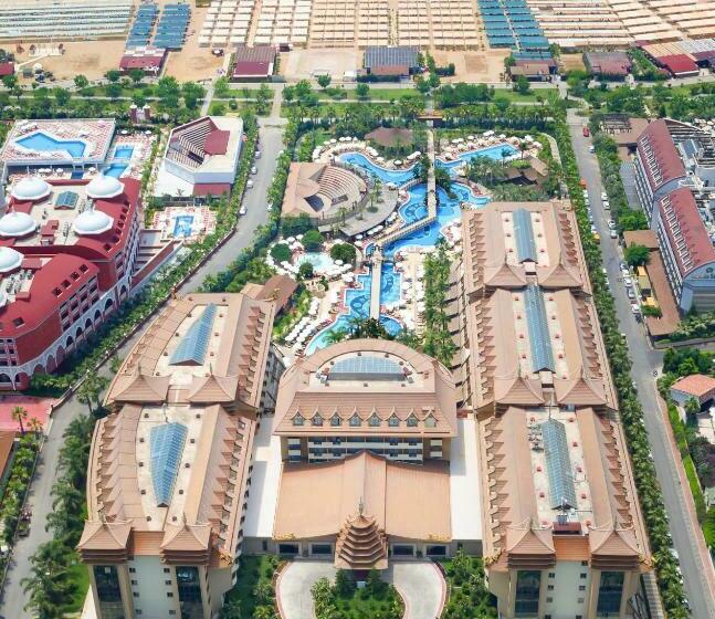 اتاق خانوادگی, Royal Dragon