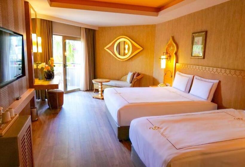 اتاق اساندارد با چشم‌انداز جانبی به دریا, Royal Dragon