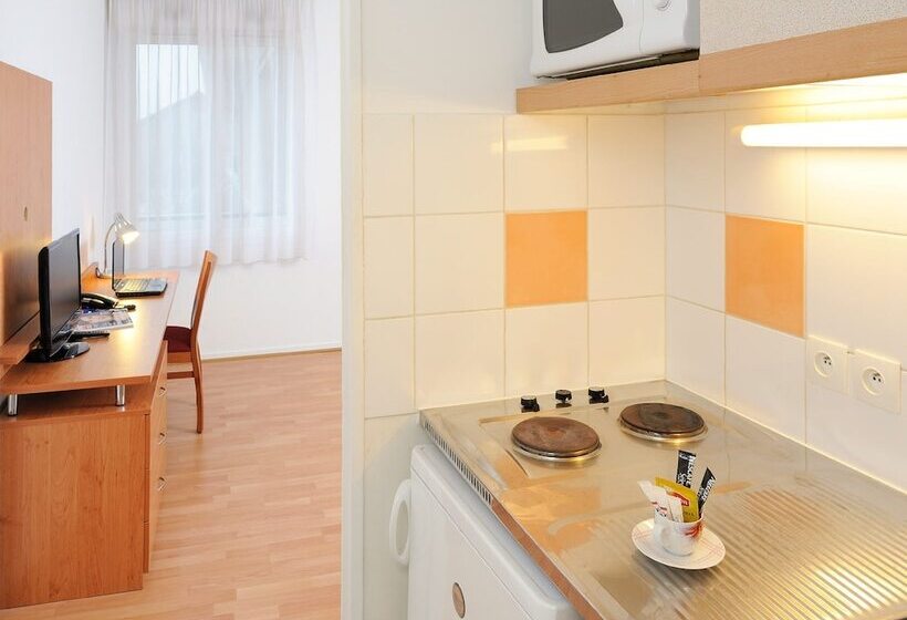 Студия Стандарт, Séjours & Affaires Paris Nanterre