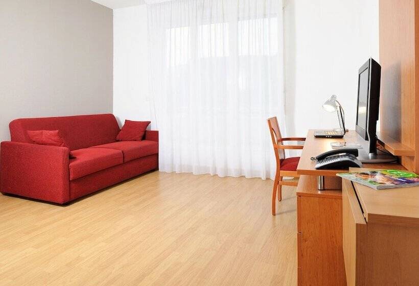 Апартаменты 1 Спальня, Séjours & Affaires Paris Nanterre