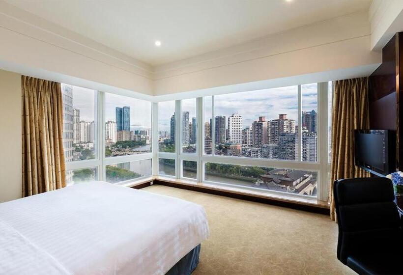 Deluxe room with river view, Shangrila Chengdu