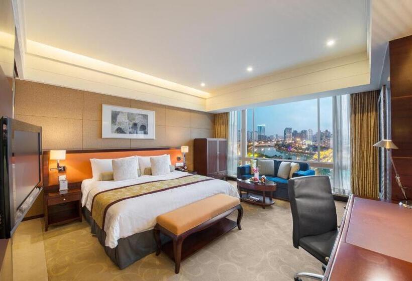 غرفة قياسية مطلّة علي النهر, Shangrila Chengdu